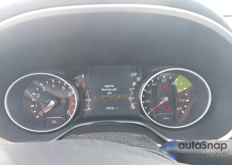 2019 Jeep Compass Limited 4X4 from USA, damaged, VIN 3C4NJDCB0KT842673